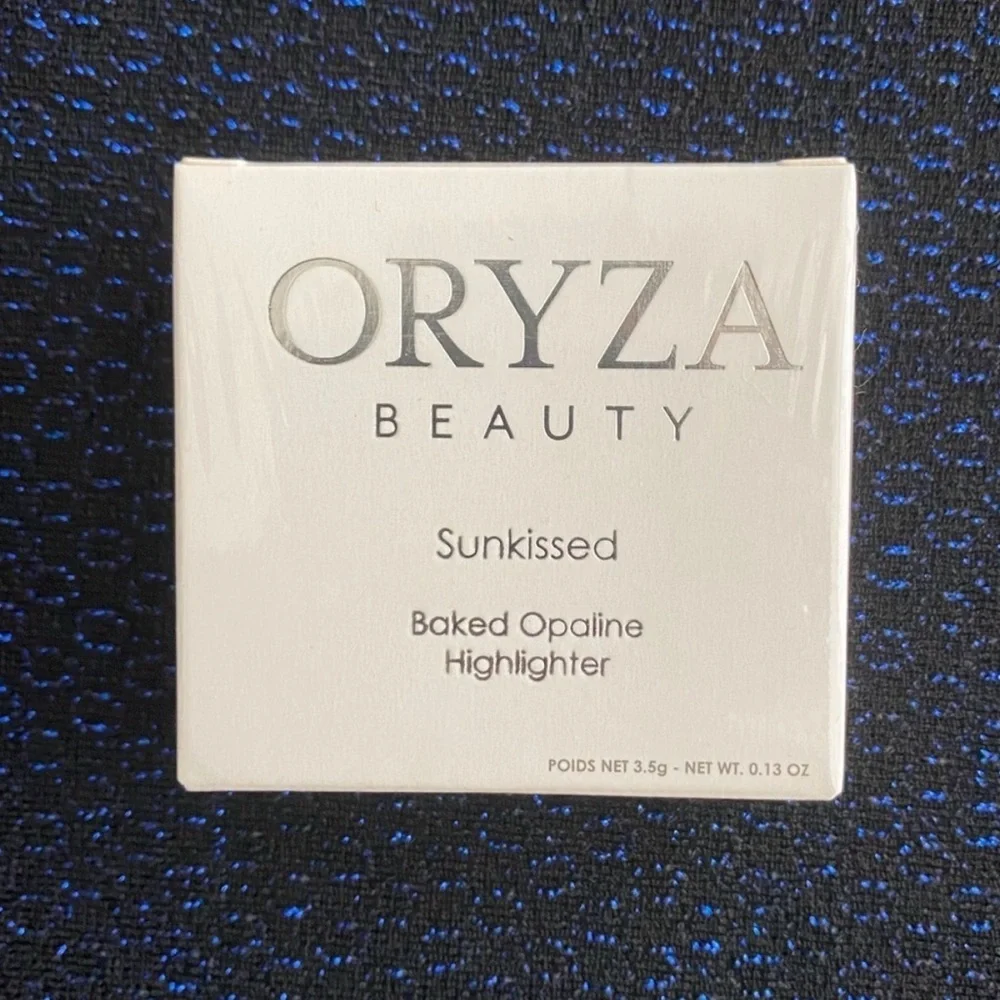 3/$15 🌸 ORYZA Beauty Baked Opaline Highlighter - Radiant Gold - Picture 5 of 6